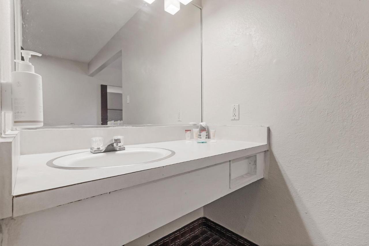 Heritage Express Motel 2*